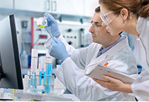 4月29号，，，，，新宝GG将在2011天下条约定制服务中国展布展