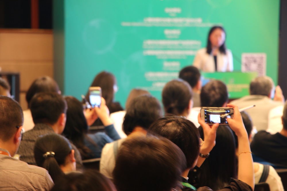 千帆竞渡，，，，，，百舸争流！由新宝GG主理的新药临床前研究及IND申报战略专题钻研会顺遂召开！