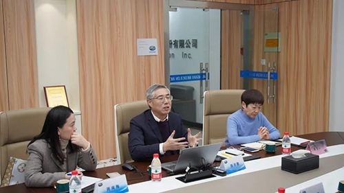 新宝GG生物医药首创人&CEO陈春麟博士，，，药效部执行主任董文心博士，，，公司事务部总监周南梅等