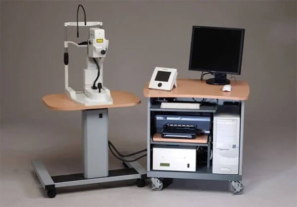 新宝GG海德堡激光眼科诊断仪-SPECTRALIS?HRA-+-OCT.jpg