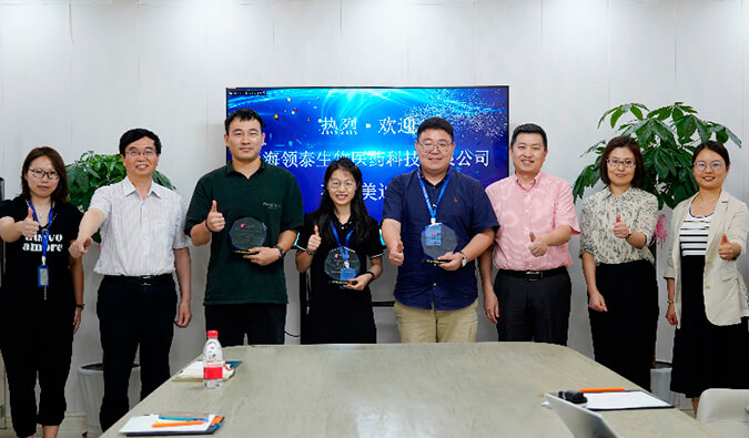 DMPK团队再获客户赞誉，，领泰生物CEO冯焱博士亲临新宝GG授奖
